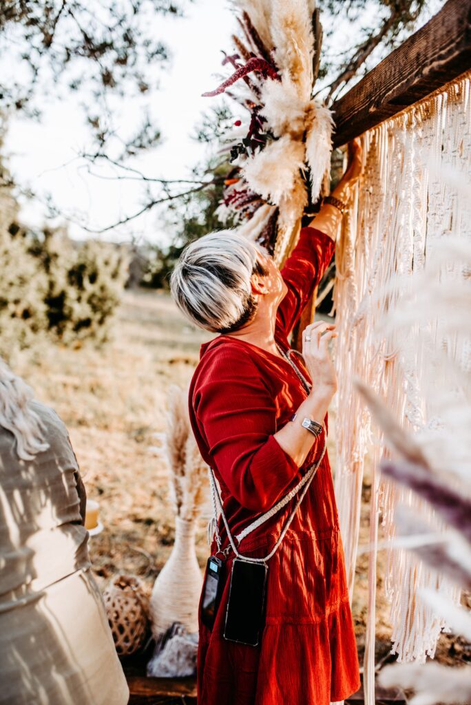 Arbeiten am Traubogen Makramée