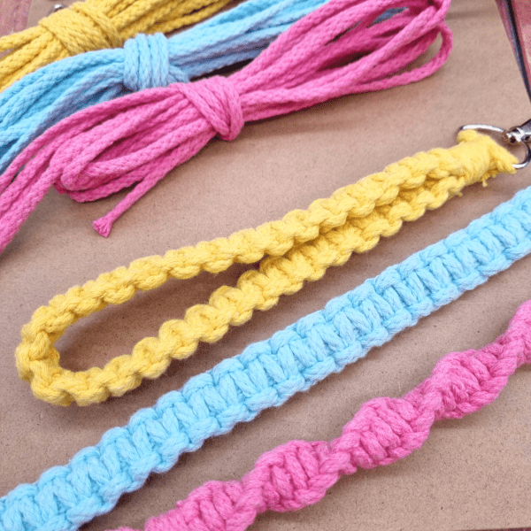 Kinder DIY-Makramée Anhänger Videoanleitung - Entenhausen – Bild 2