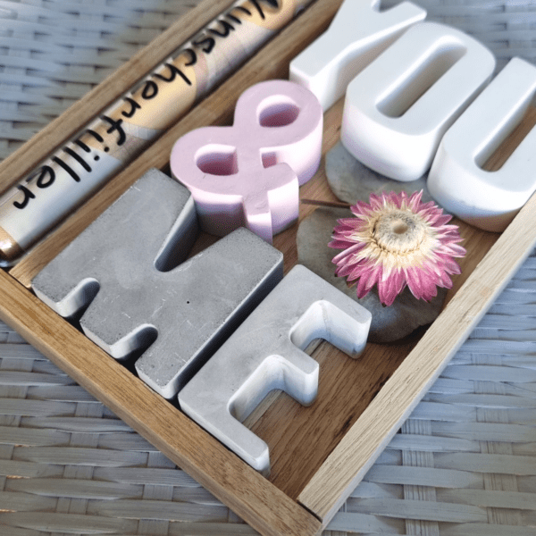 Geschenk zur Hochzeit 3D Buchstaben mit Reagenzglas | you & me Deko |  Hochzeitsgeschenk Geldgeschenk individuell |  Geschenk zur Hochzeit – Bild 8