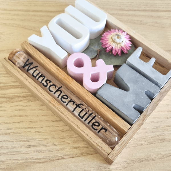 Geschenk zur Hochzeit 3D Buchstaben mit Reagenzglas | you & me Deko |  Hochzeitsgeschenk Geldgeschenk individuell |  Geschenk zur Hochzeit – Bild 7