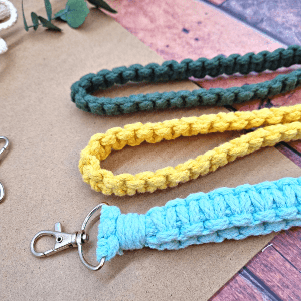 Kinder Makramée DIY-Set Schlüsselband Schlaufe- Wunderland – Bild 2