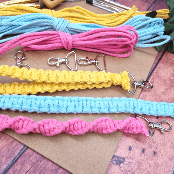 Kinder DIY-Makramée Anhänger Videoanleitung - Entenhausen – Bild 4